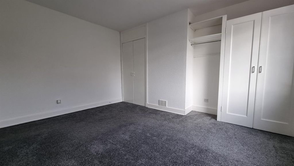 Additional image 8 of 2 bed flat to rentMyrtle Crescent, Kirkcaldy KY2