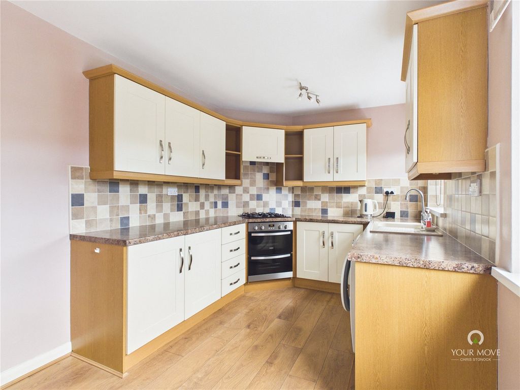 Property photo 3 of 13 Picture No. 16