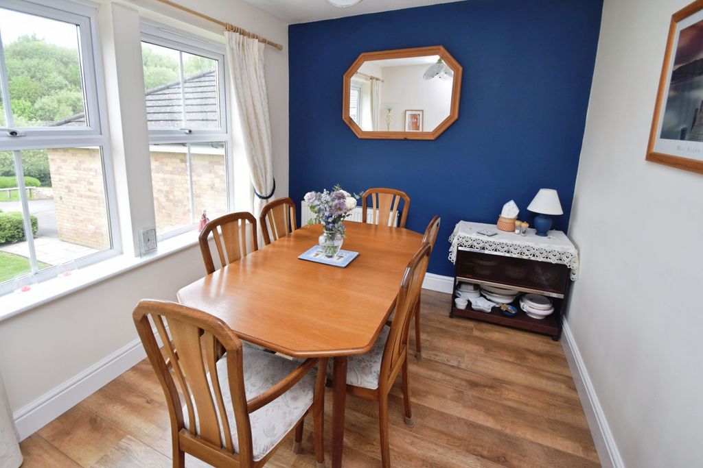 Property photo 3 of 19 Cb397664-Dining 20Room