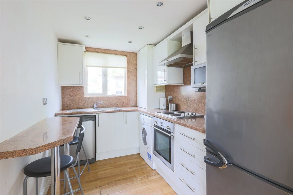 Property photo 3 of 10 Picture No. 08