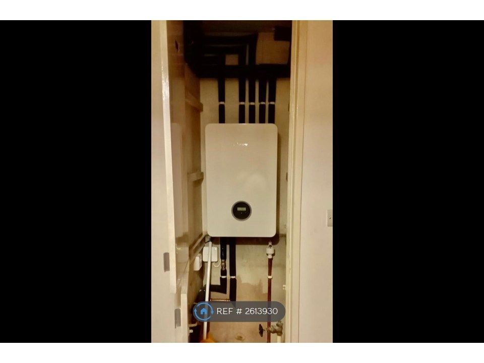 Property photo 3 of 11 Central Heating