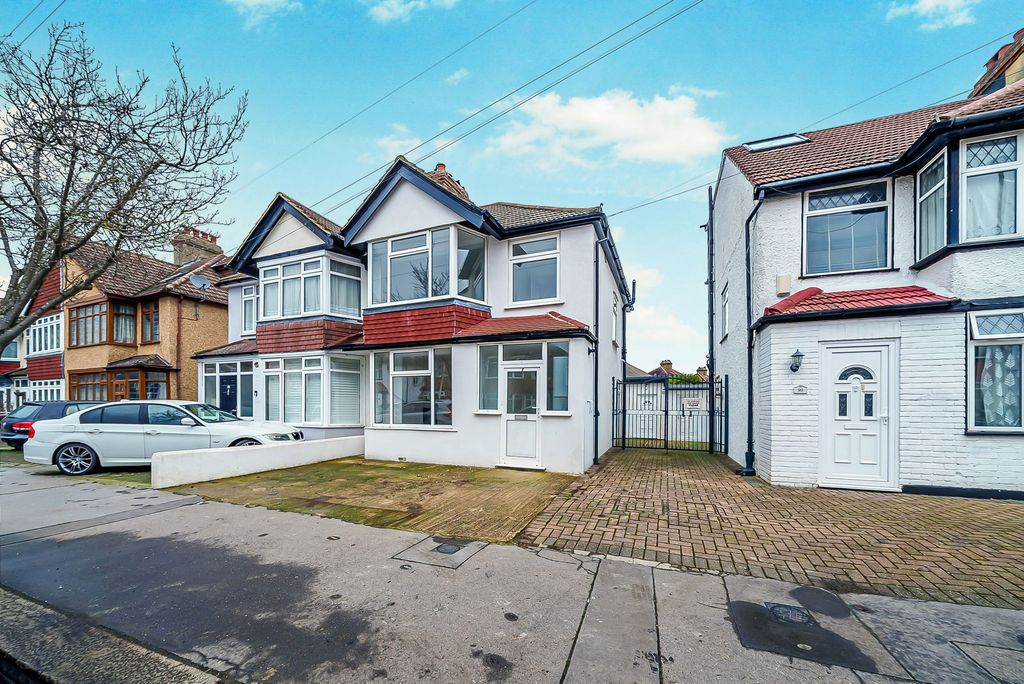 Property photo 1 of 21