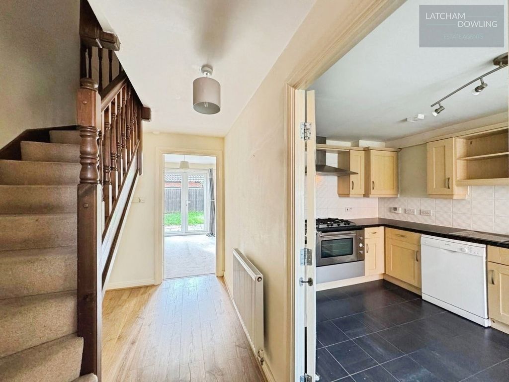 Property photo 2 of 20 Pbox-Kitchen-346133.Jpg