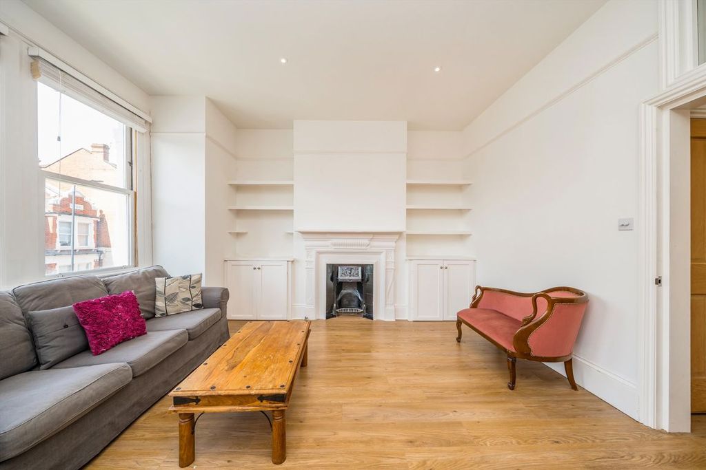 Property photo 3 of 7