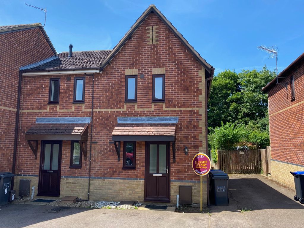 Property photo 1 of 10 Photo 4