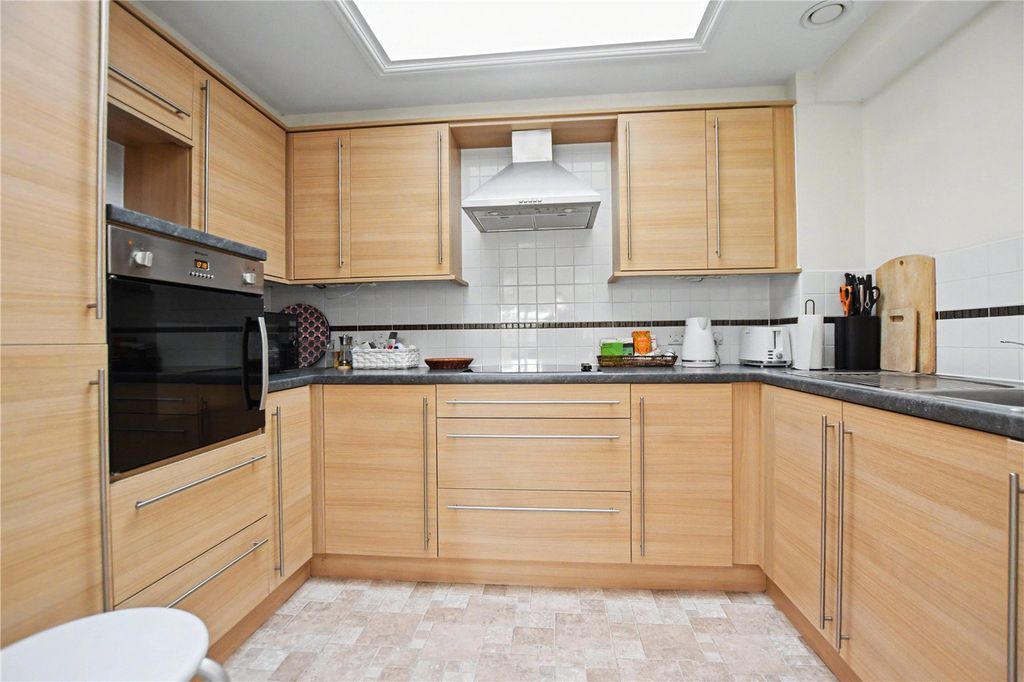 Property photo 2 of 10 Picture No. 05