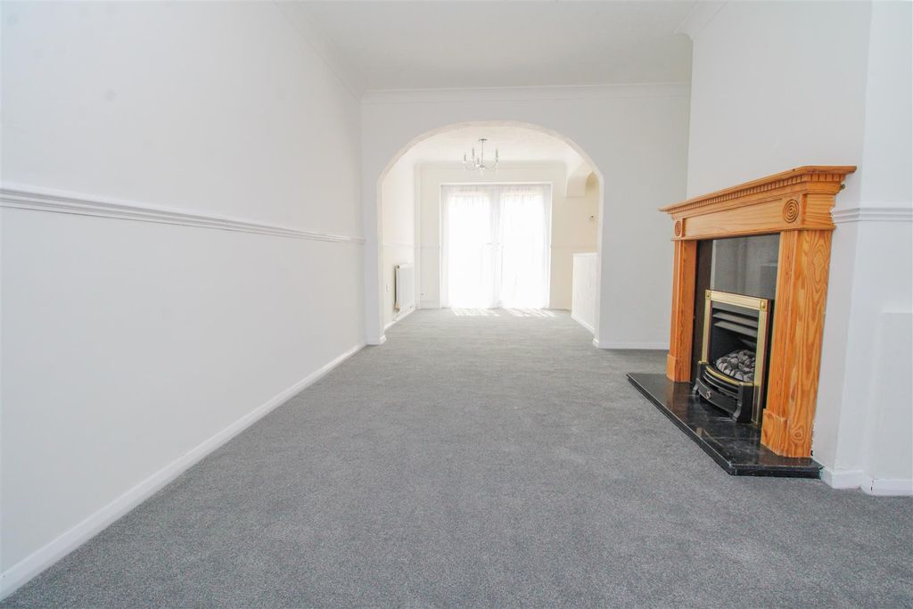 Property photo 2 of 15 Img_6151.Jpg