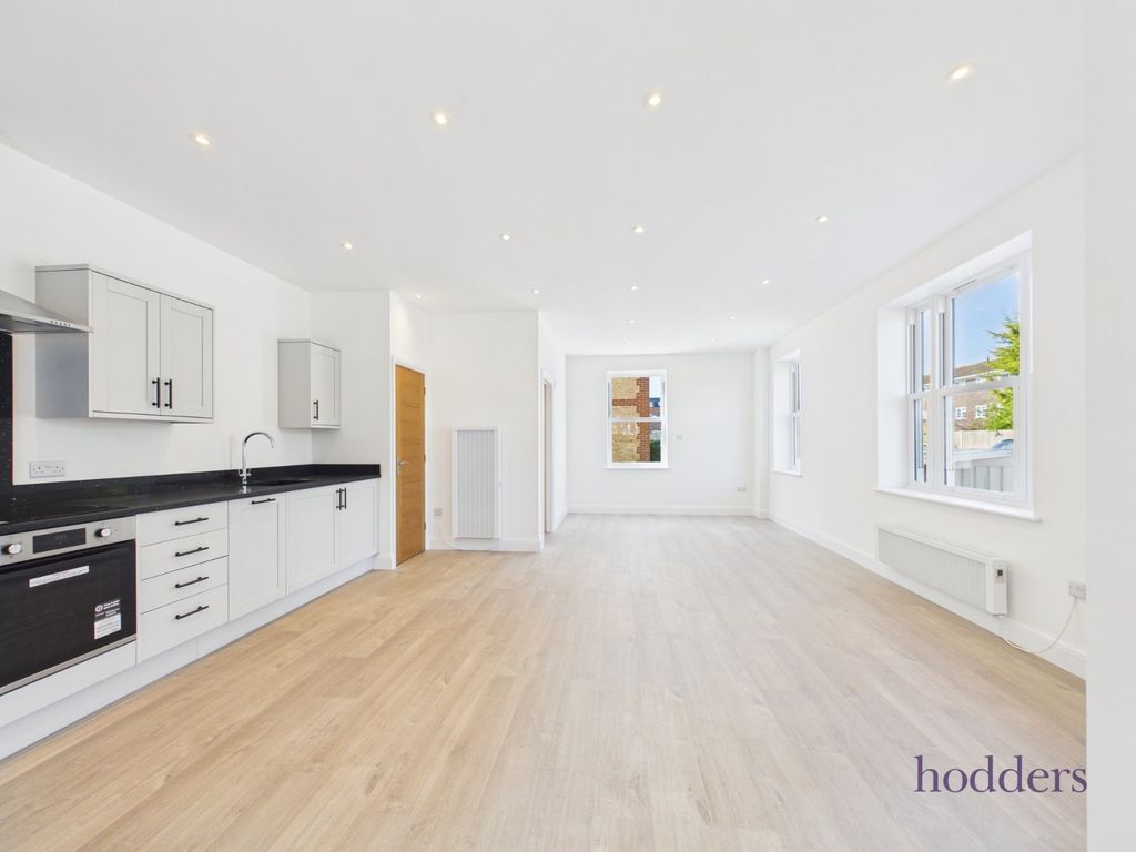 Property photo 2 of 16 Picture No. 02