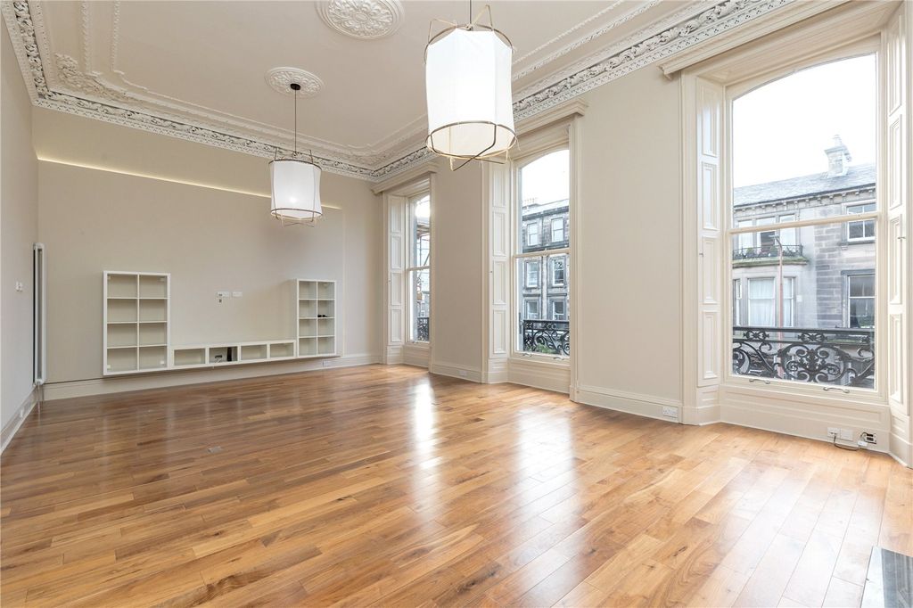 Property photo 1 of 23 Picture No. 02