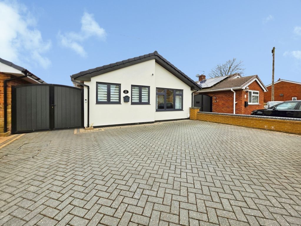 Property photo 3 of 34 Pbox-Img.Jpg