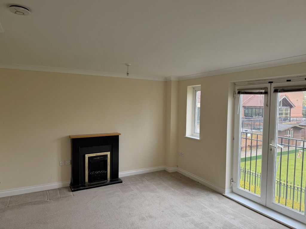 Property photo 3 of 14 Lounge.Jpg