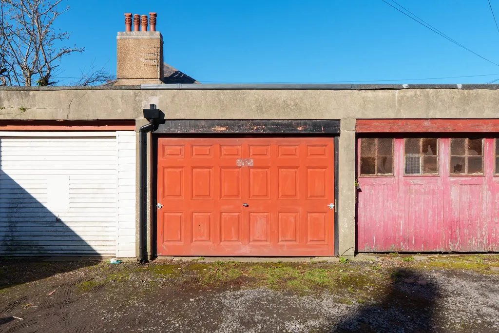 Property photo 2 of 22