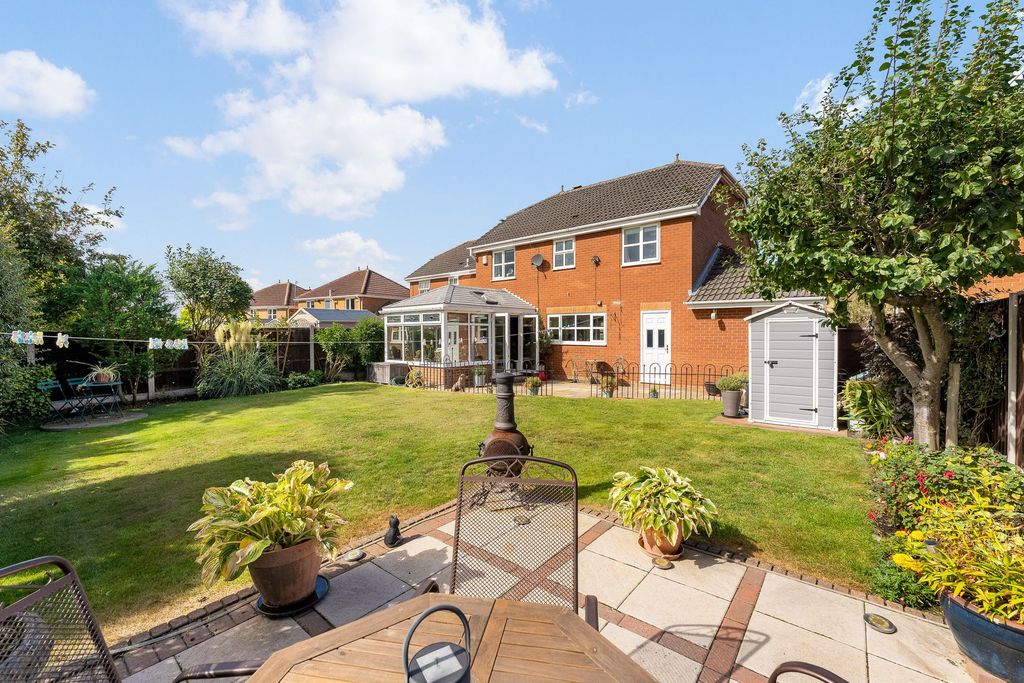 Property photo 2 of 37