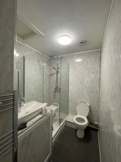 Property photo 1 of 1 Bathroom