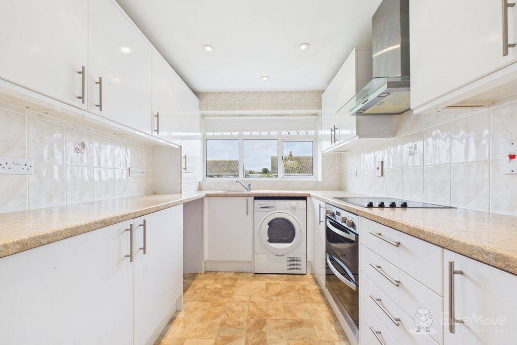 Property photo 2 of 13 Kitchen
