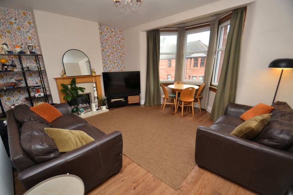 Property photo 2 of 12 4411594