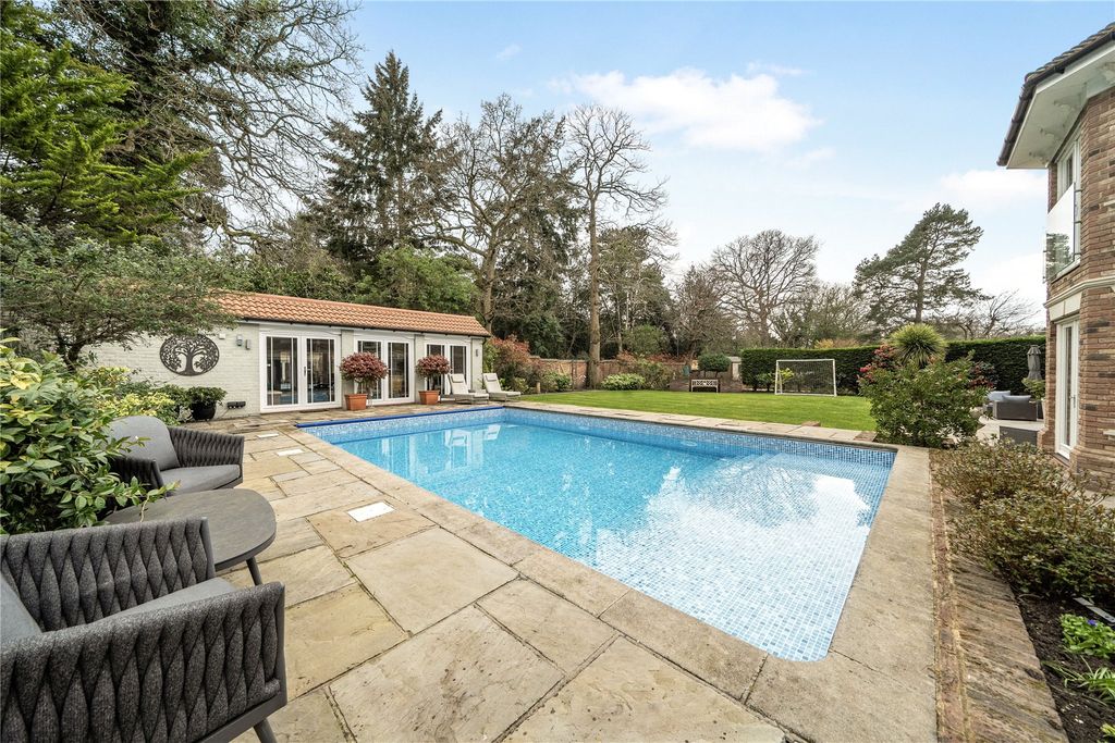 Property photo 2 of 67 Picture No. 34