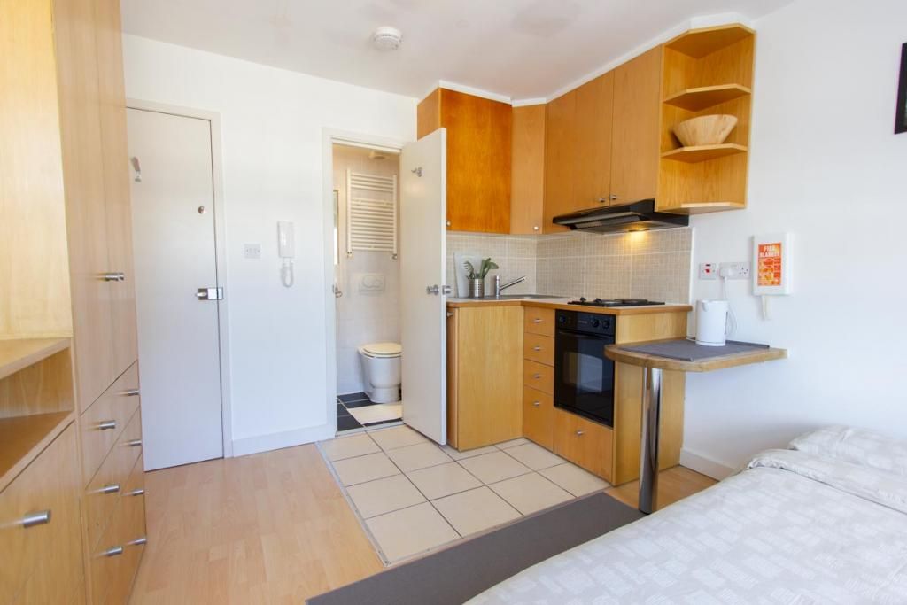 Property photo 3 of 8 Gallery