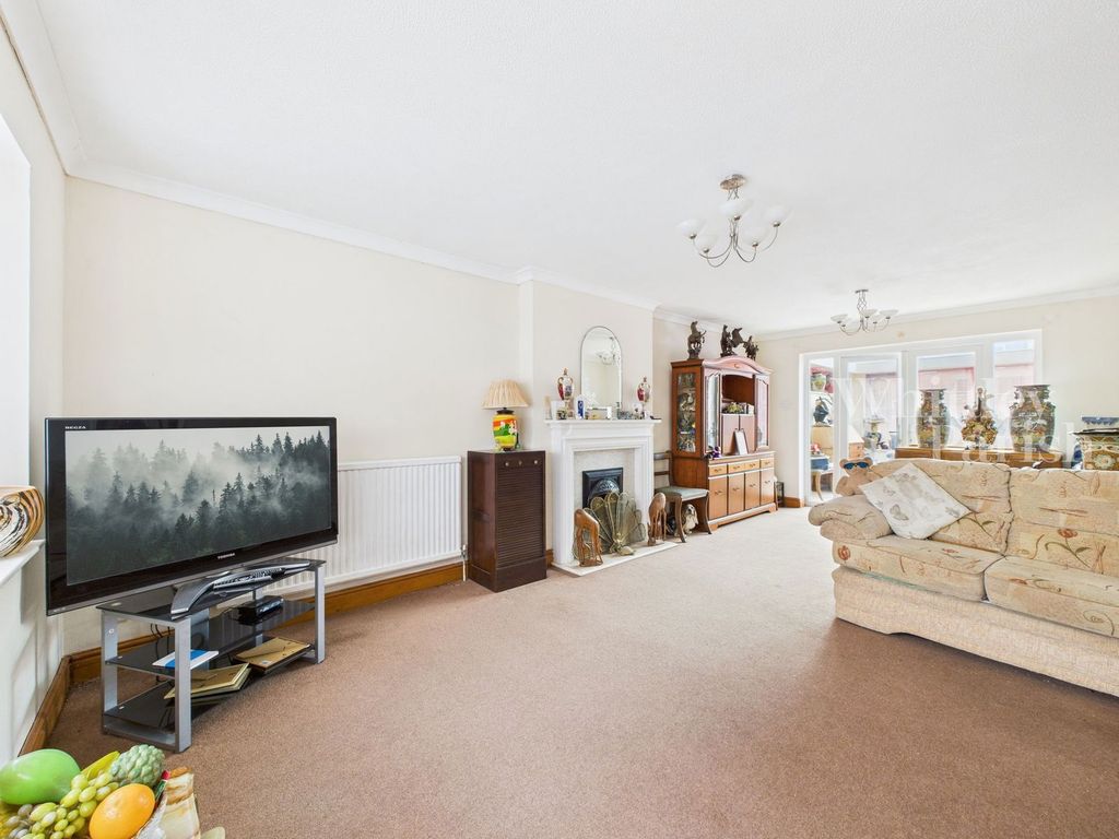 Property photo 3 of 21