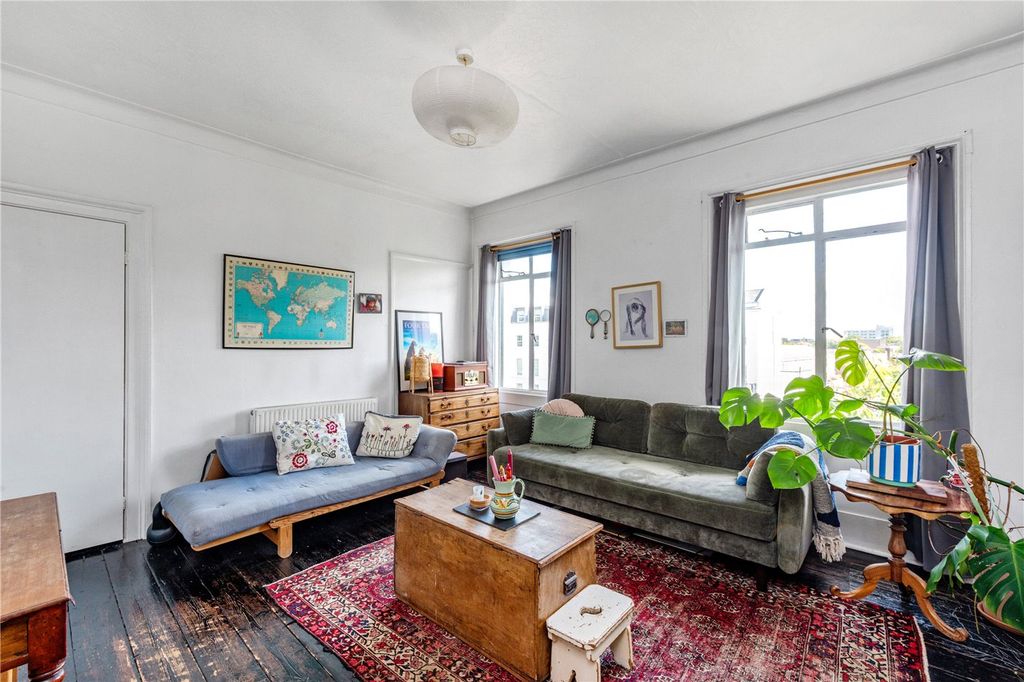 Property photo 3 of 10 Picture No. 08