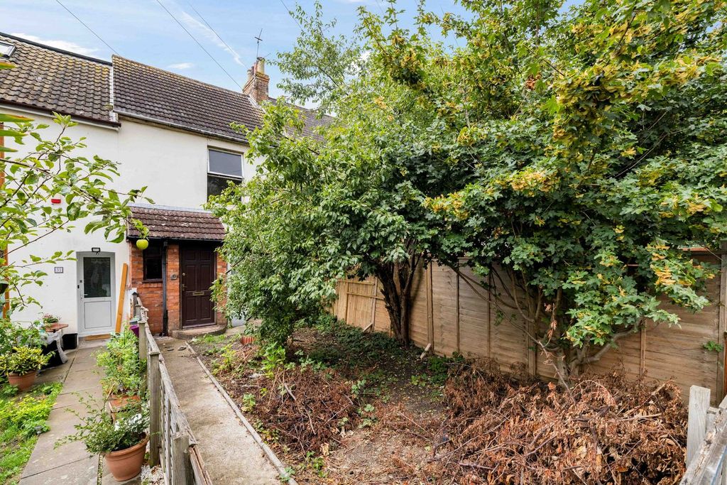 Property photo 1 of 10