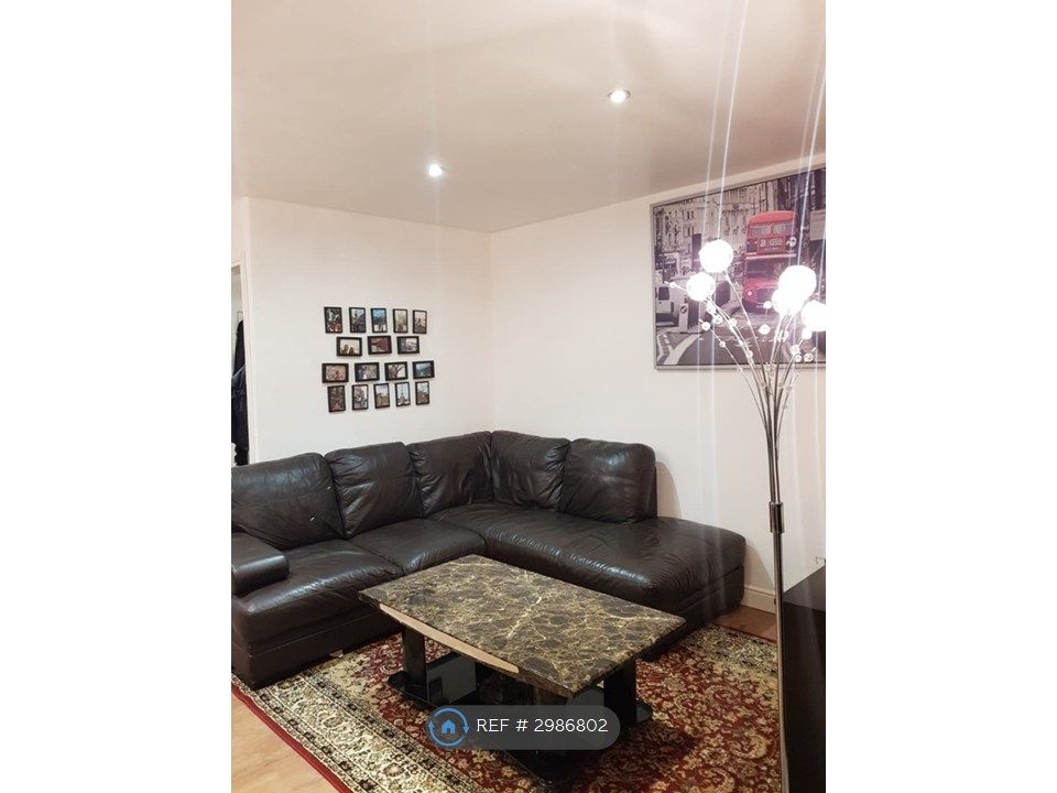 Property photo 3 of 25