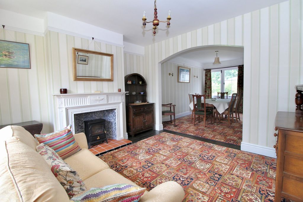 Property photo 3 of 19