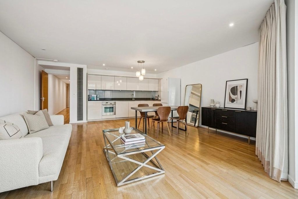 Property photo 1 of 16 Image