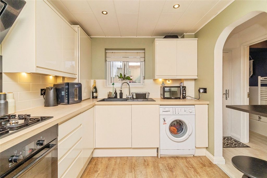 Property photo 3 of 18 Picture No. 05