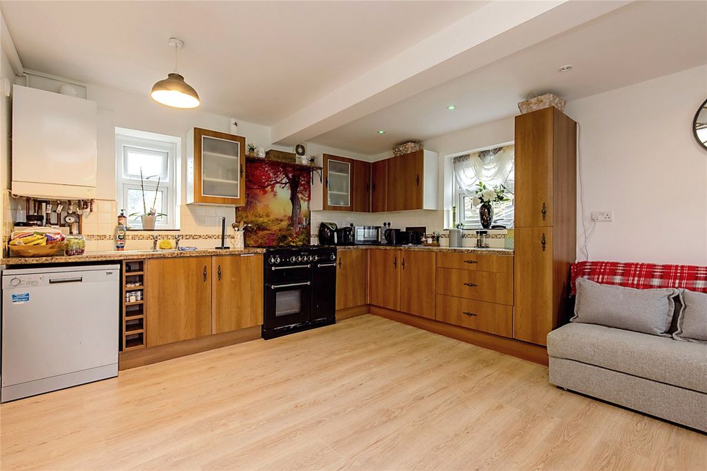 Property photo 2 of 15 Kitchen