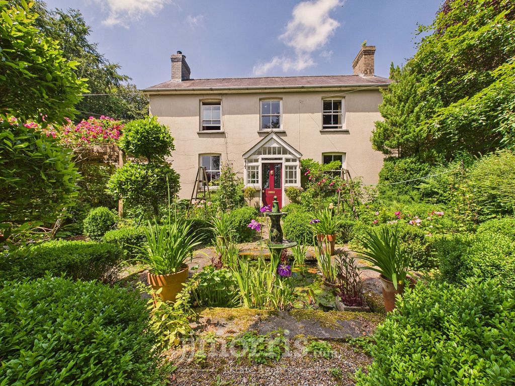 Property photo 2 of 87