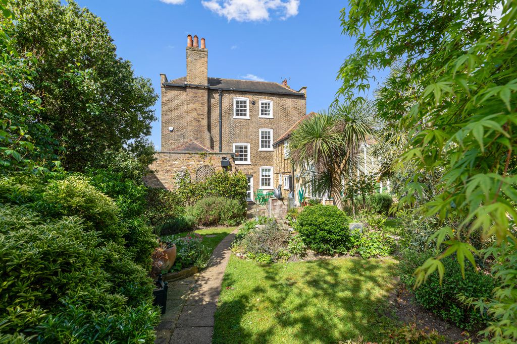 Additional image 20 of 5 bed detached house for saleHigh Street, Hampton TW12