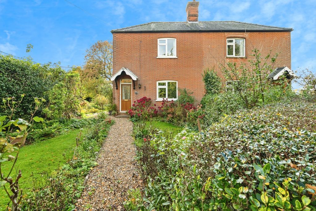 Property photo 1 of 18 Photo