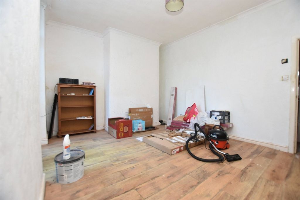 Property photo 3 of 13 Dining Room