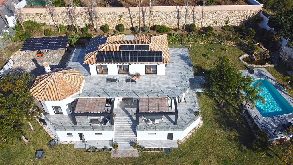 Property photo 3 of 46