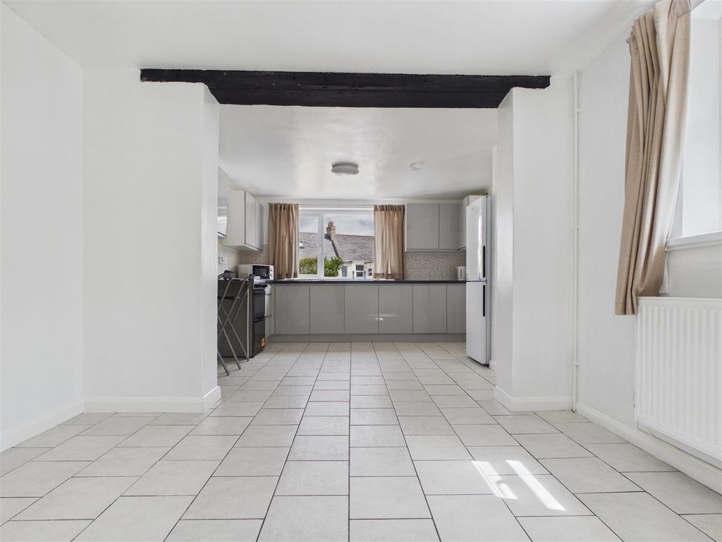 Property photo 3 of 24 Kitchen/Lounge/Diner