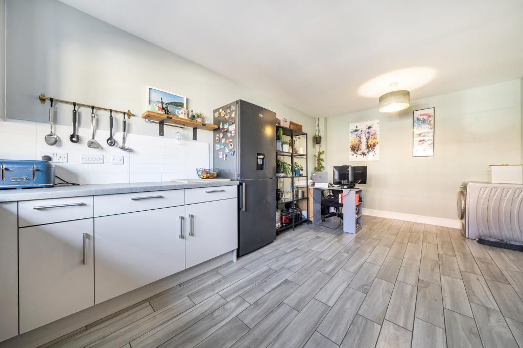 Property photo 2 of 23 Kitchen