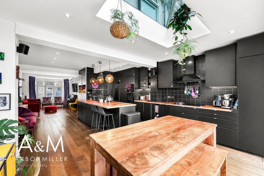 Property photo 1 of 31 Chatgpt Image Apr 23, 2026, 03_28_06 Pm.Png