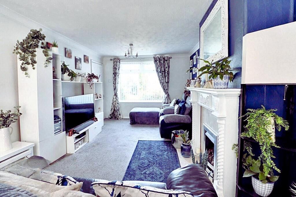 Property photo 3 of 16