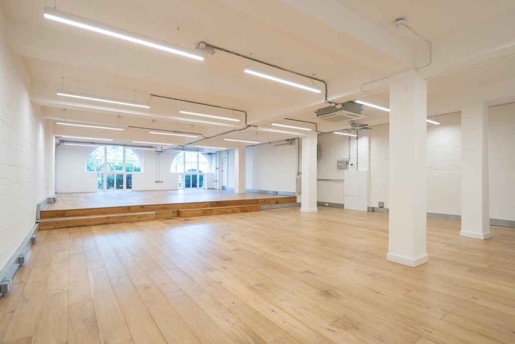 Property photo 3 of 7 MC41380366Hr.Jpg