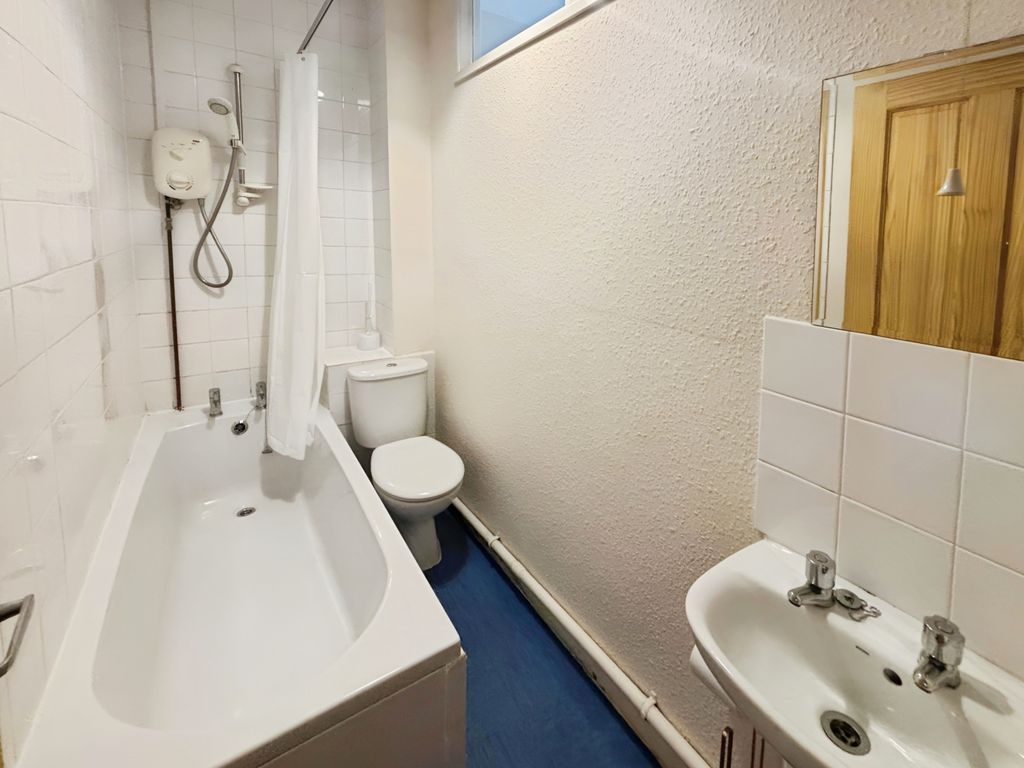 Property photo 3 of 7 Ff7cd262-Vincent 205