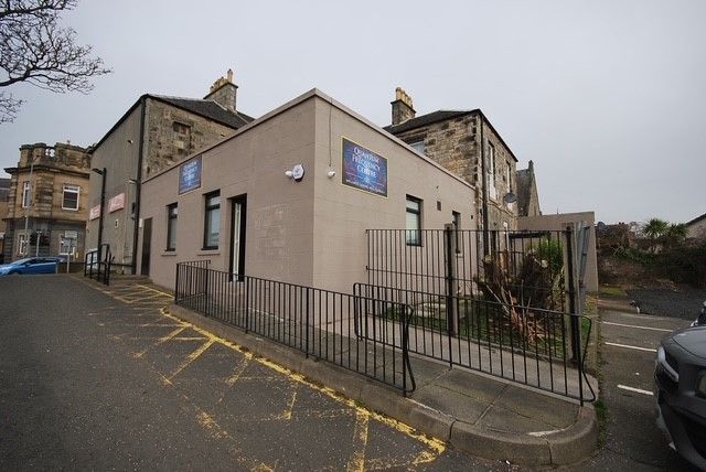 Property photo 3 of 9 Photo 1