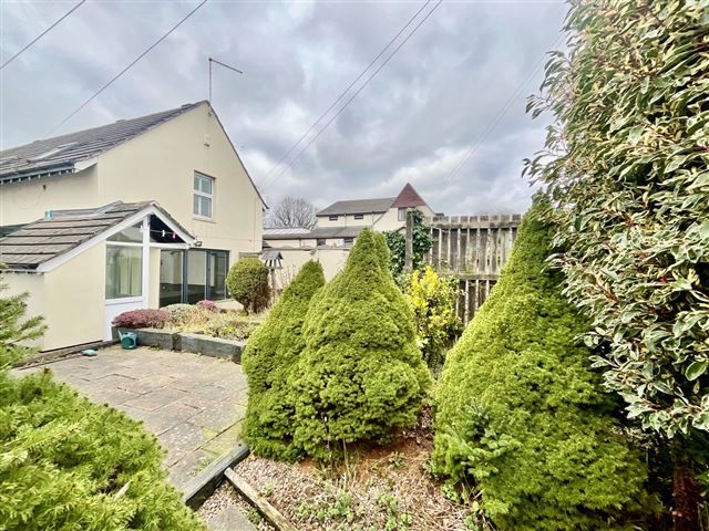 Property photo 2 of 21 Garden