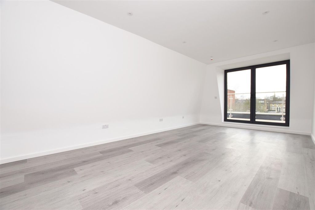 Property photo 2 of 11 Property Photo