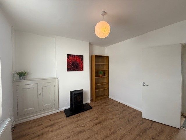 Property photo 2 of 10 Lounge