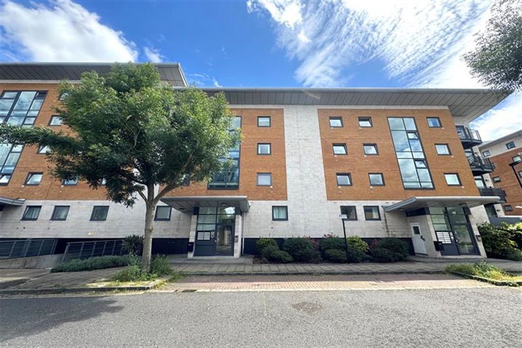 Property photo 1 of 10 (Main)