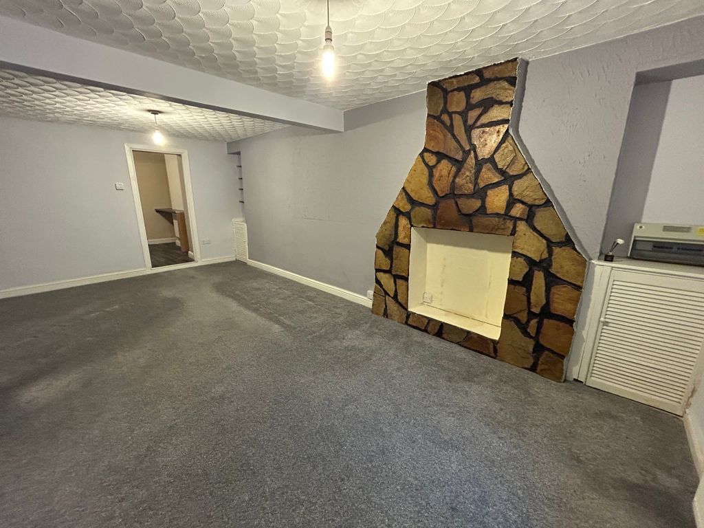 Property photo 2 of 10 Image