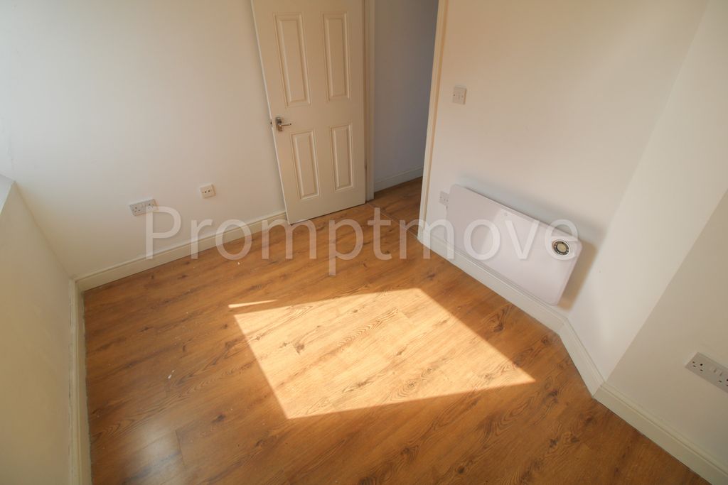 Property photo 1 of 4 Na