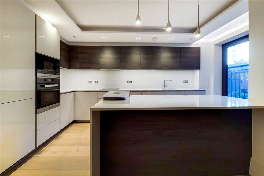 Property photo 2 of 11 Picture No. 05