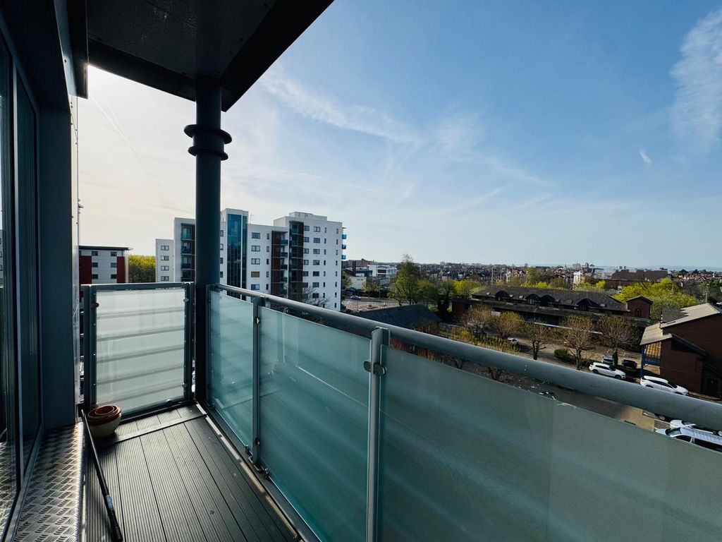 Property photo 2 of 11 Image